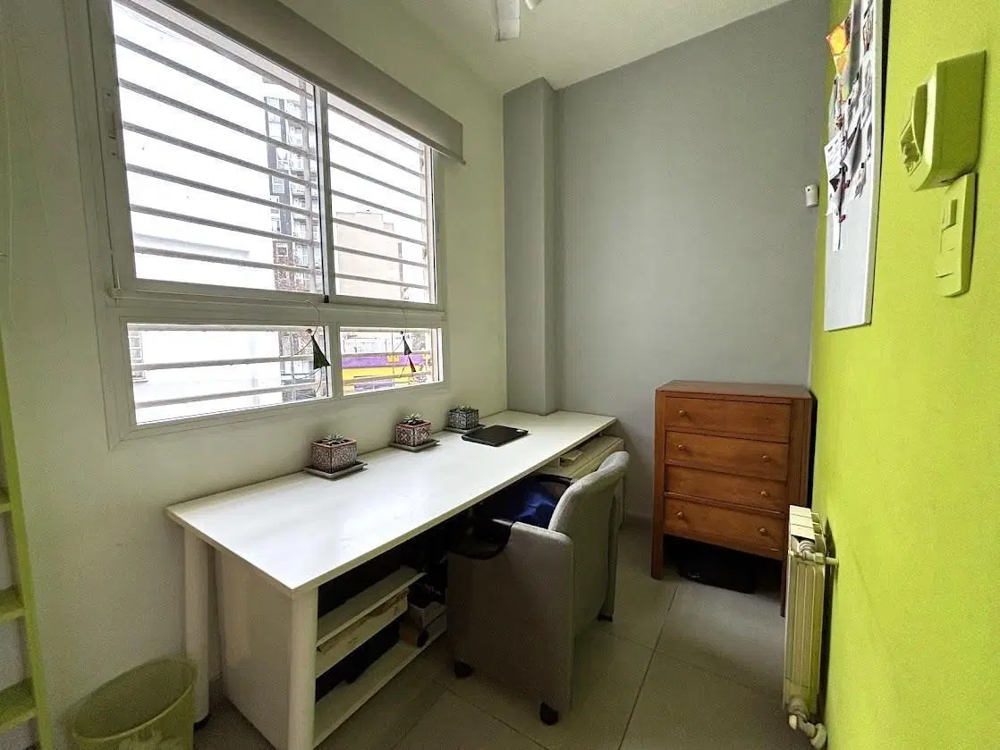 Venta Departamento de de 4 ambientes y dependencia todo reciclado 5