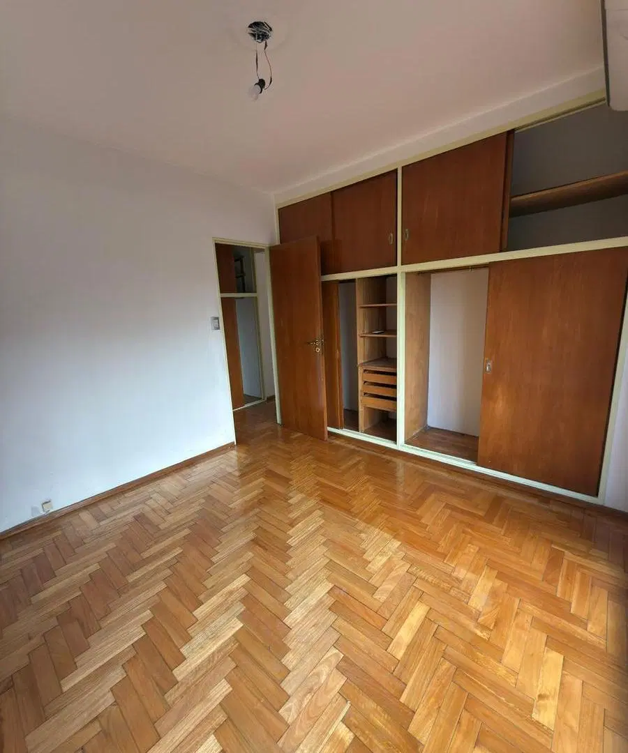Se alquila 2 ambientes sin muebles en Villa Urquiza 2