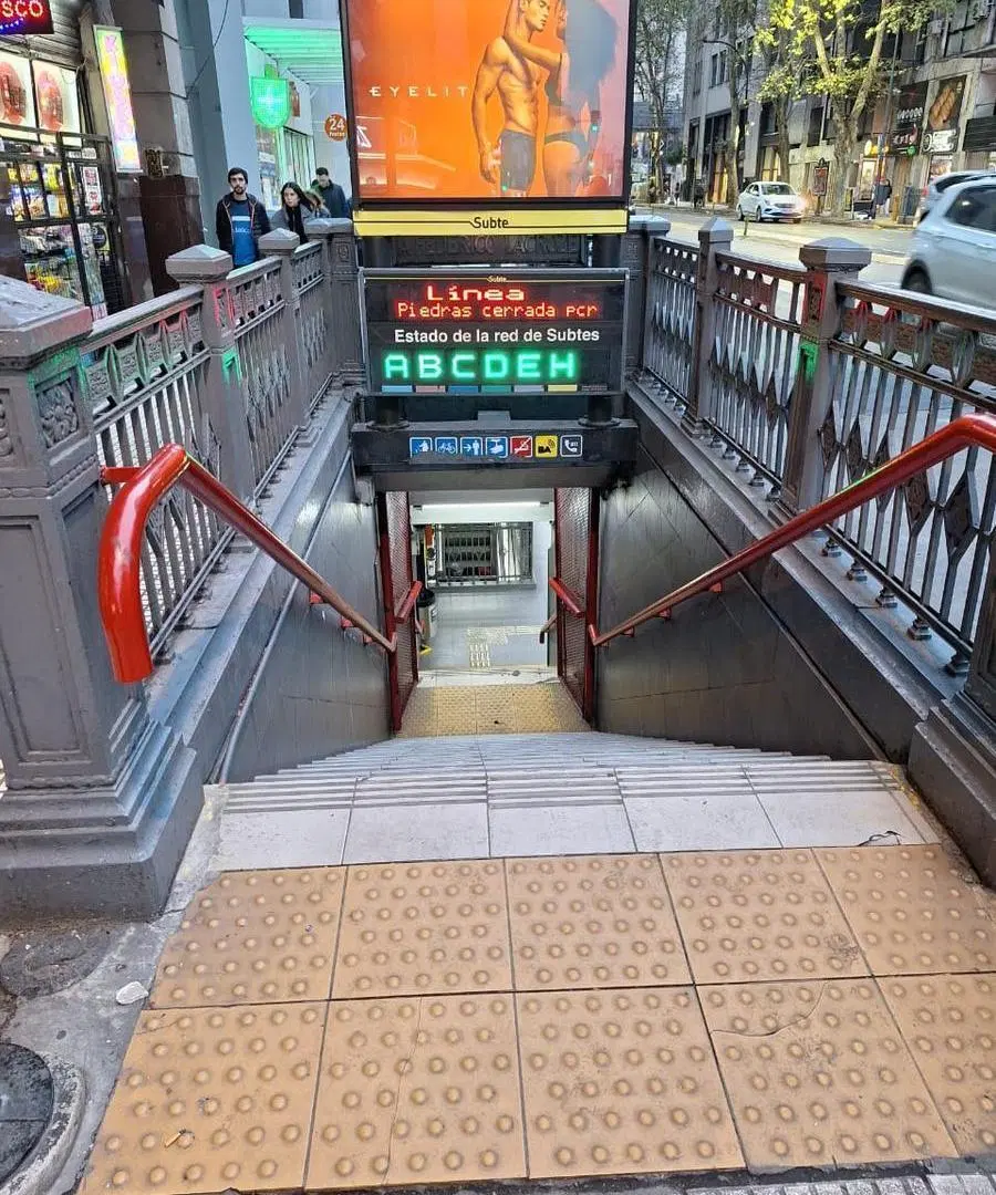 Exclusivo Monoambiente Amoblado 40mts en la Avenida Corrientes 2