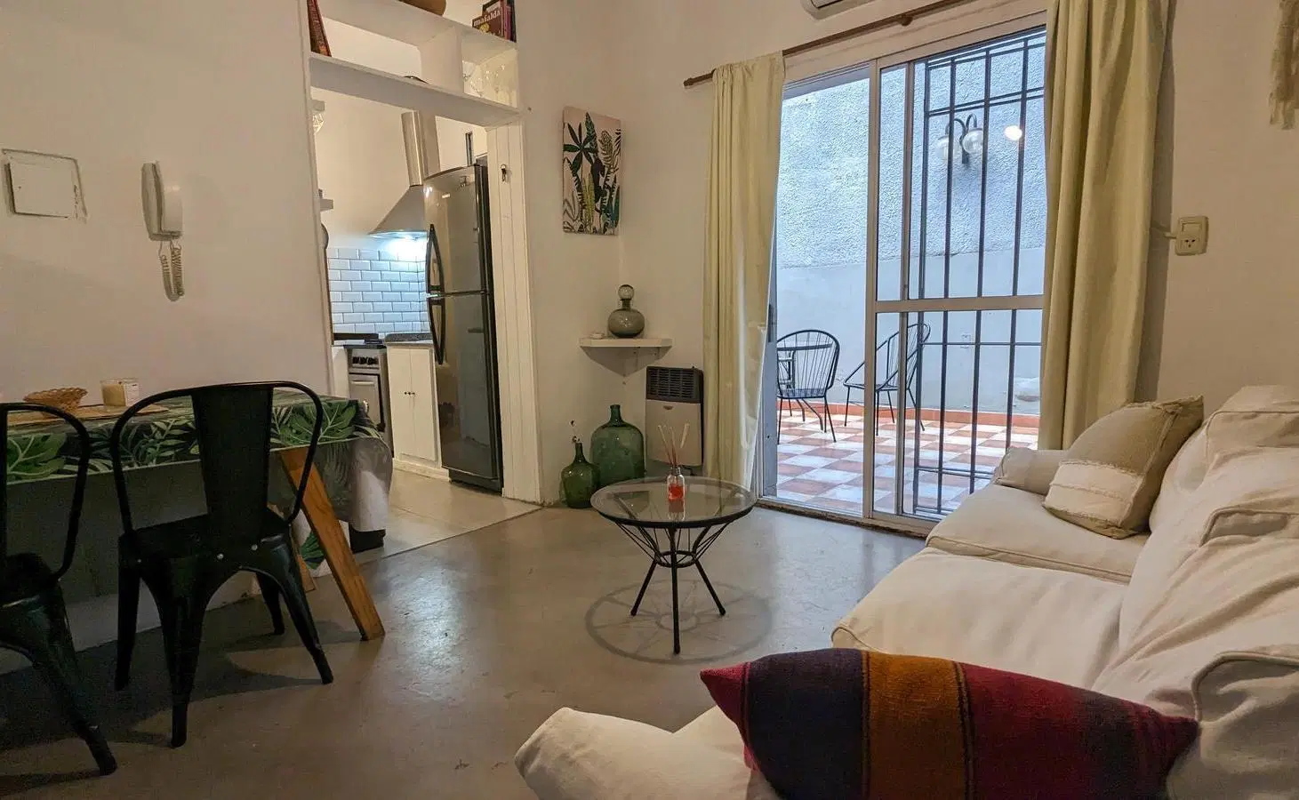 Departamento con patio ideal inversion o vivienda 1