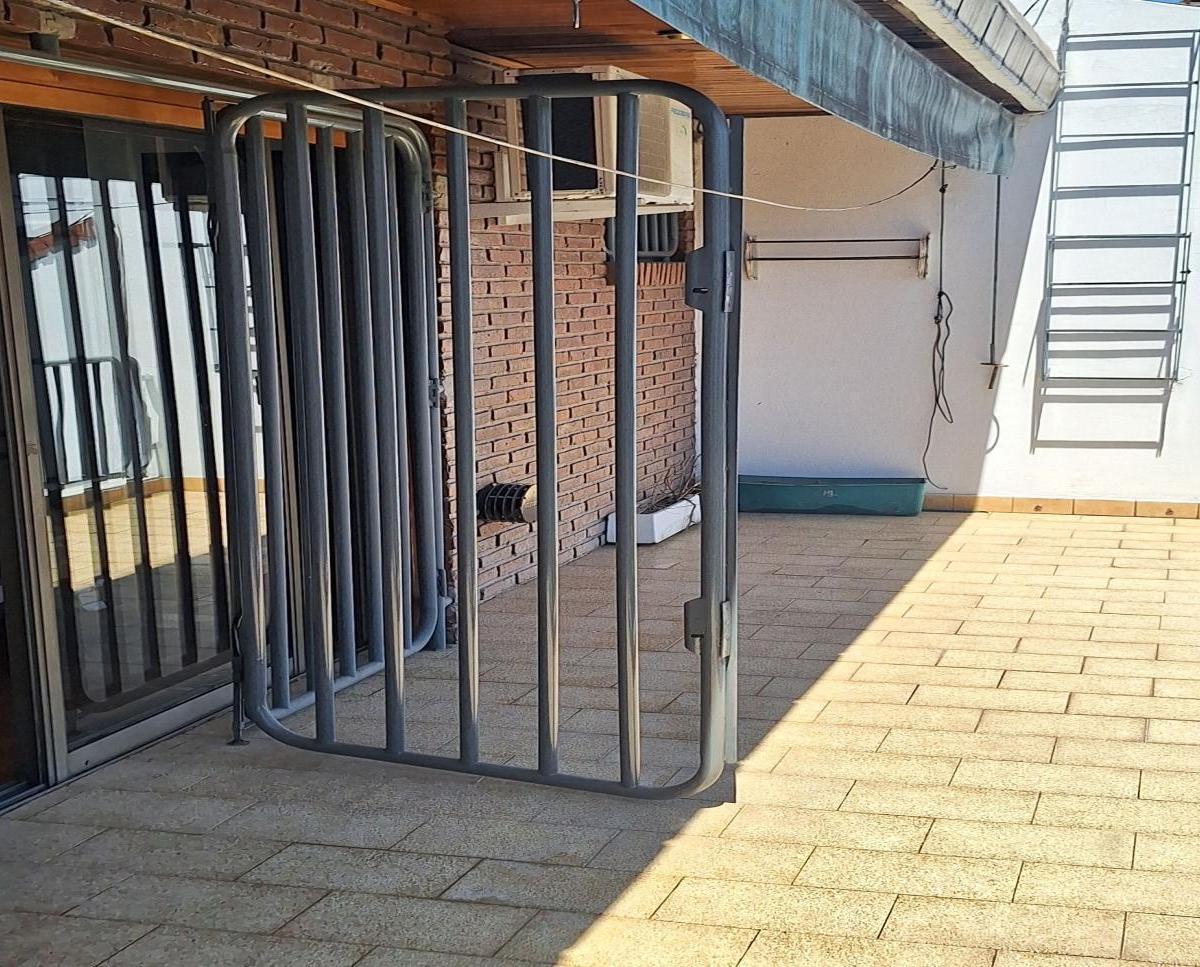 Casa 5 Ambientes Pileta Quincho Cocheras! 5