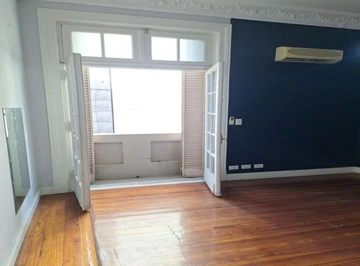 EXCELENTE OFICINA/VIVIENDA  IMPECABLE 5