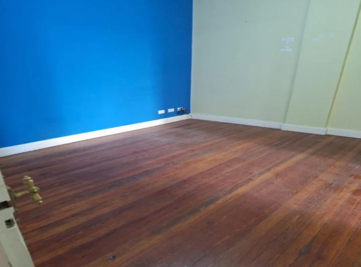EXCELENTE OFICINA/VIVIENDA  IMPECABLE 4