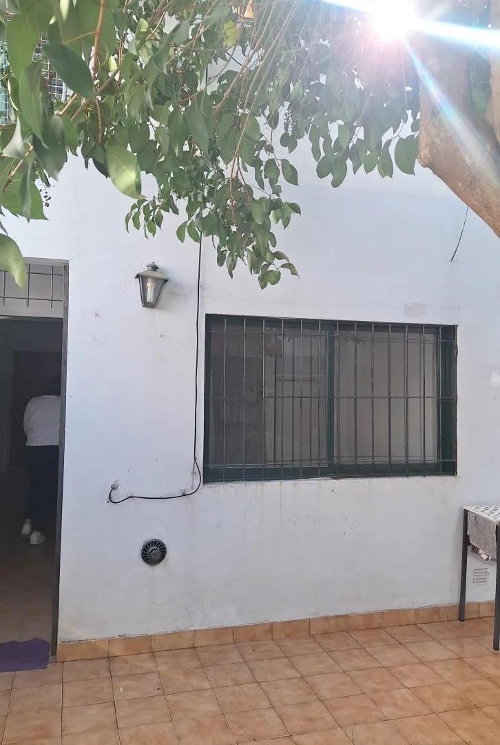 Foto de 2 AMBIENTES CON JARDIN !!! BAÑO COMPLETO, imagen 4