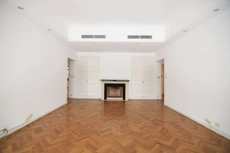 Edificio de 4 Pisos - Venta en Block - Ideal Embajada - Máxima Categoría en Belgrano R 4