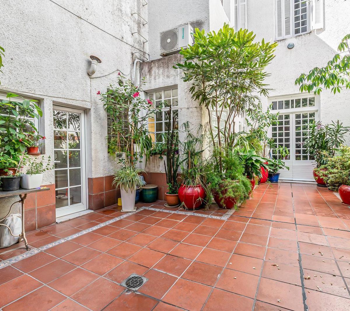 Excelente Casa de Estilo - Venta - 6 Amb - Suite - Patio - Parrilla - Belgrano R 1