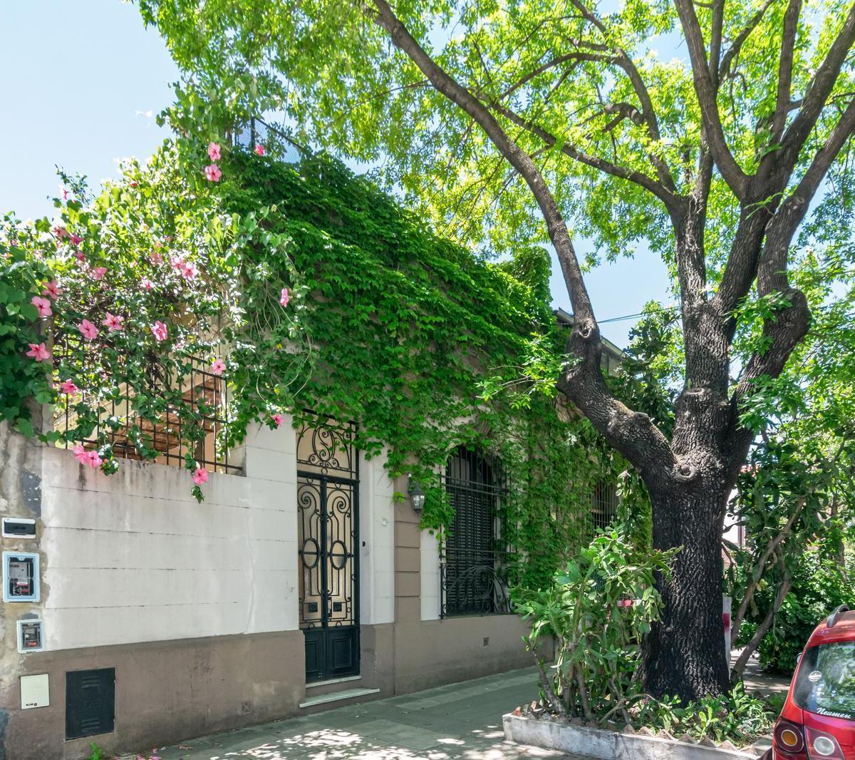 Casa - 5 Amb - Patio - Terraza - Parrila - Villa Urquiza 1
