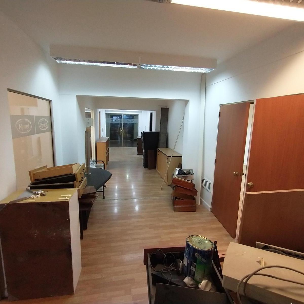 Alquiler de Semipiso de Oficina Doble - Piso 7 - con 4 Cocheras Cubiertas - Monserrat 4