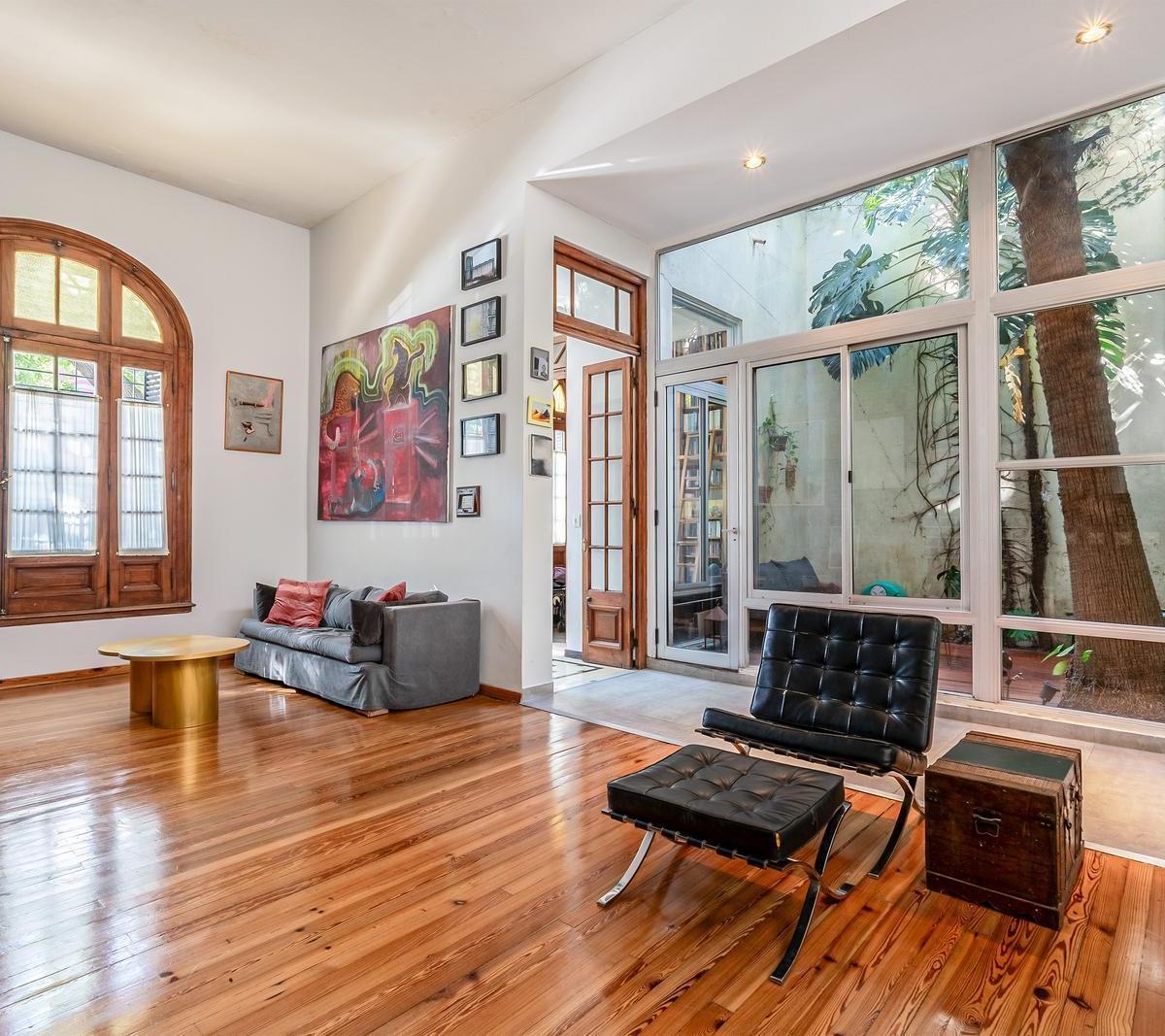 Excelente Casa - Venta - 5 Ambientes - Suite - Terraza - Patio - Parrilla - Chacarita 2