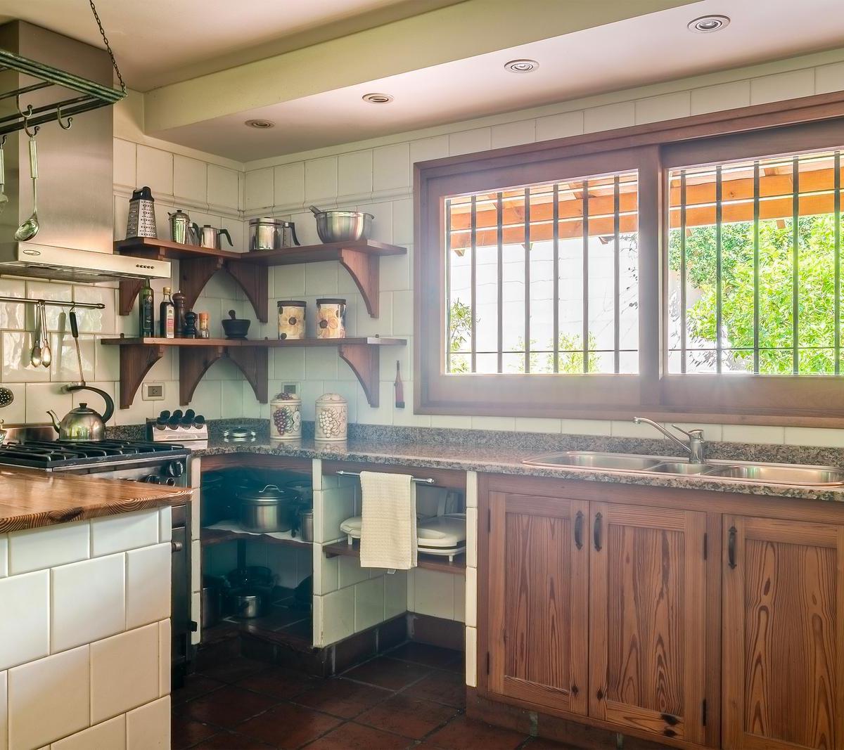 Espectacular Casa - Venta - 6 Amb - 2 Suites - 3 Cocheras - Jardin - Parrilla - Belgrano R 4