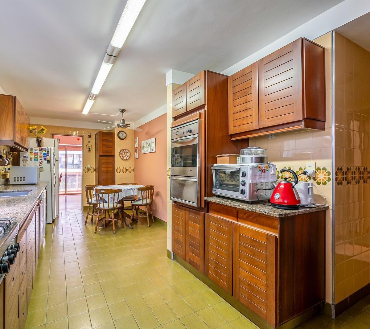 Excelente Piso - Venta - 4 Amb - 2 Balcones - Cochera - Baulera - Belgrano R 4