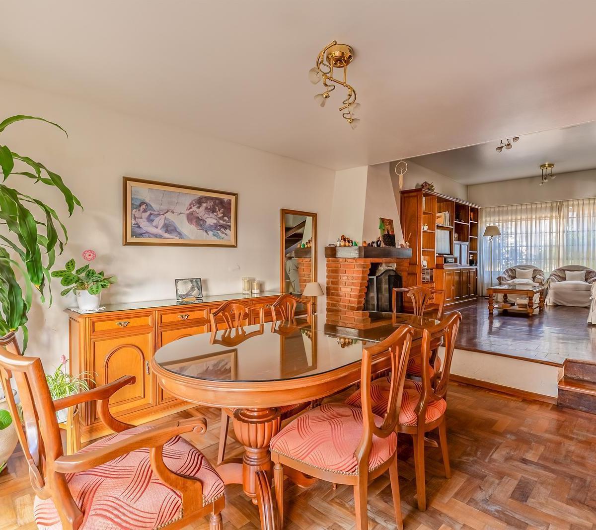 Casa - Venta - 6 Amb - Suite - Cochera - Piscina - Parrilla - Coghlan 1