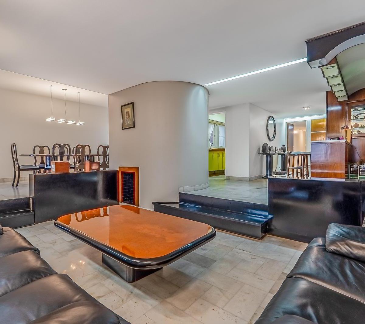 Excelente Piso - Venta - 6 Amb - 2 Balcones - Cochera - Frente - Flores Norte 1