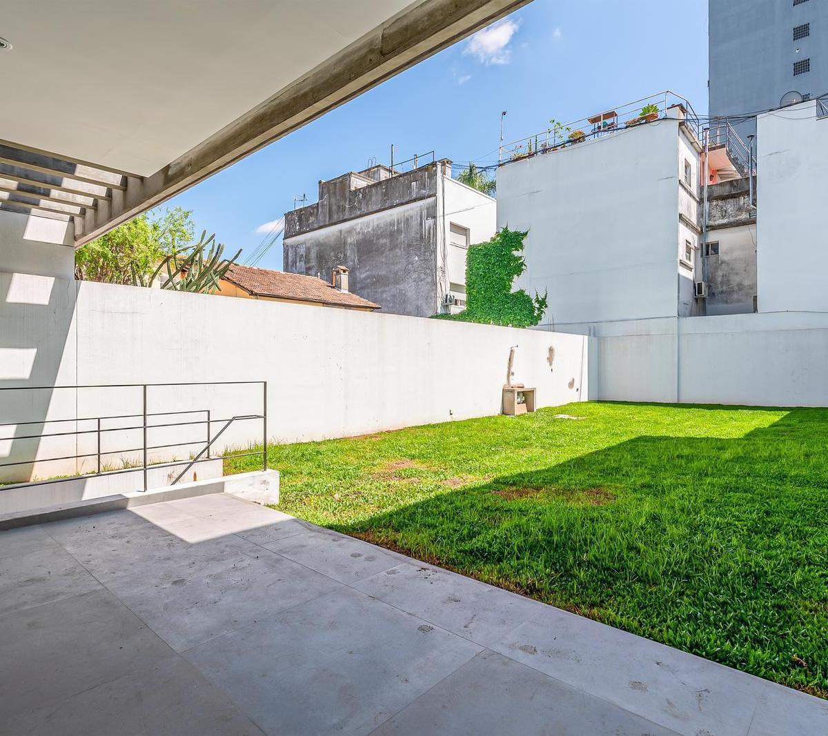 Unidad Tipo Casa - Suite - Jardín - Quincho - 2 Cocheras - Belgrano R 4