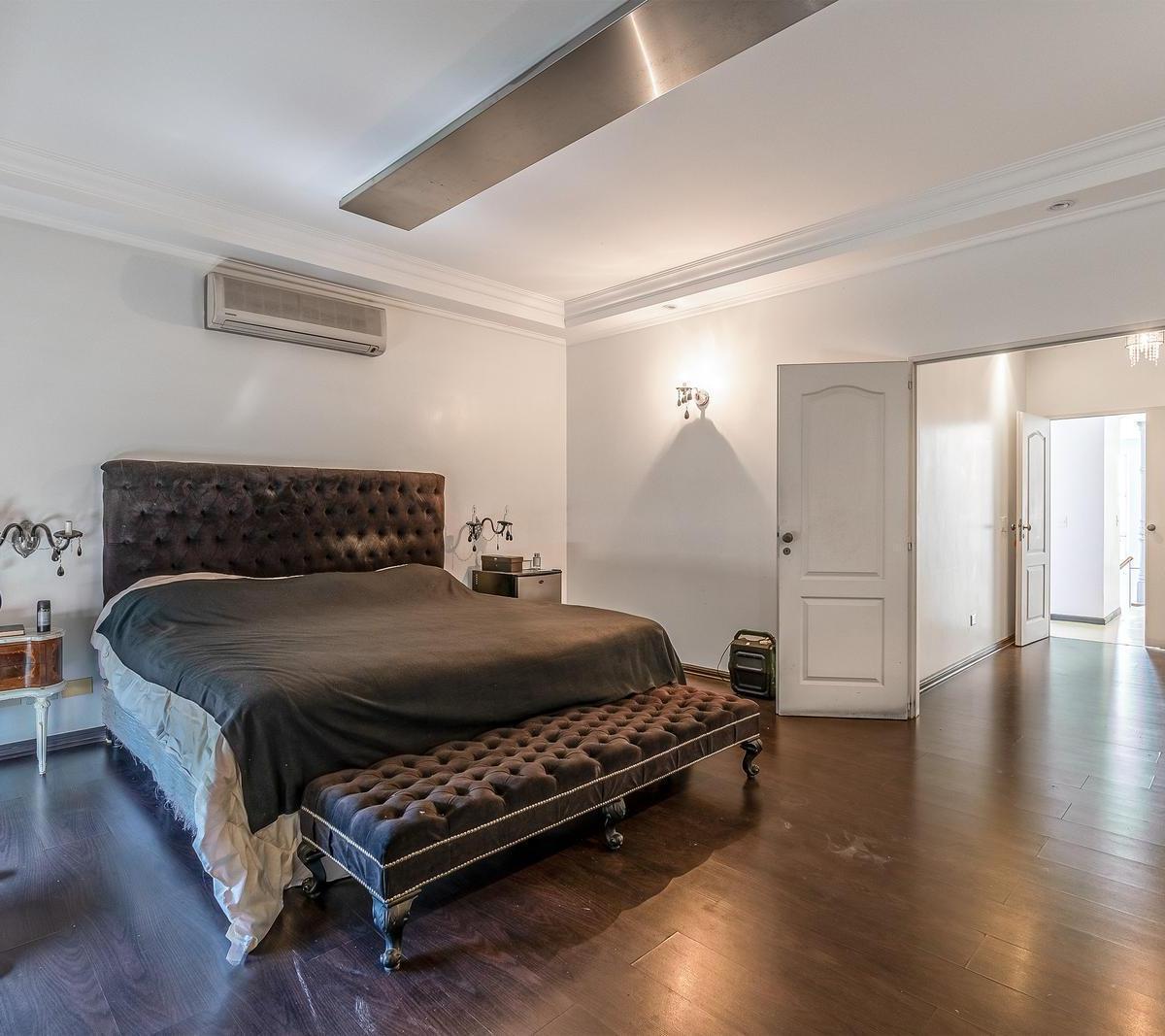 Casa - Venta - 8 Amb - Suite - 4 Cocheras - Jardin - Piscina - Belgrano R 4