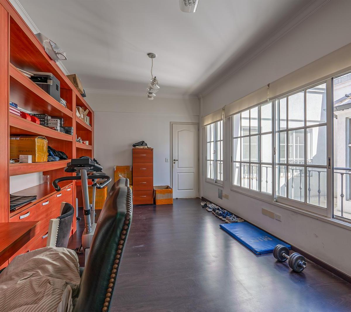 Casa - Venta - 8 Amb - Suite - 4 Cocheras - Jardin - Piscina - Belgrano R 5