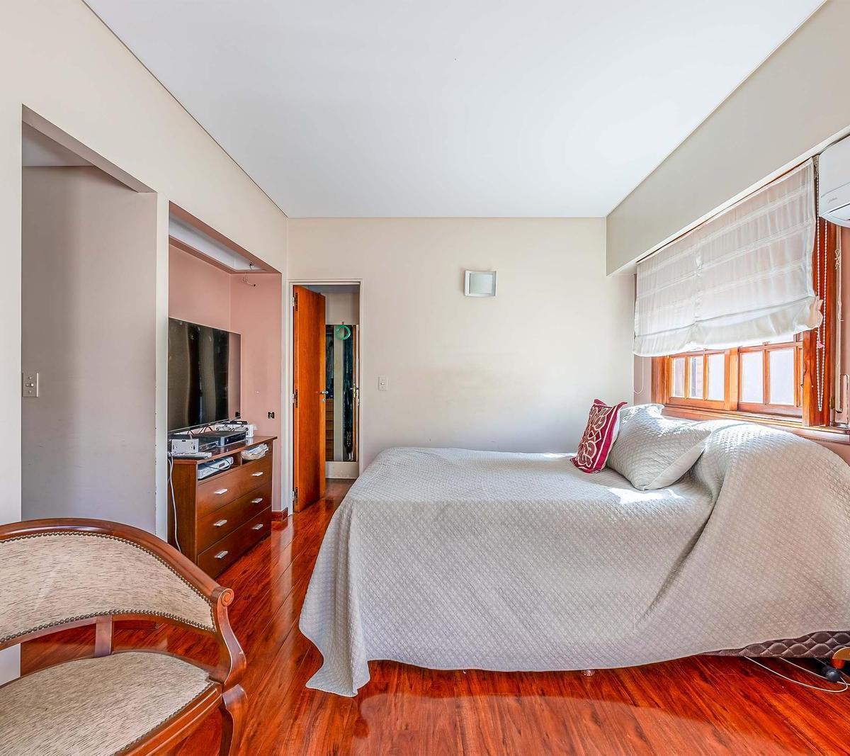 Triplex - Venta - 6 Amb - Suite - Patio - Cocheras - Coghlan 3