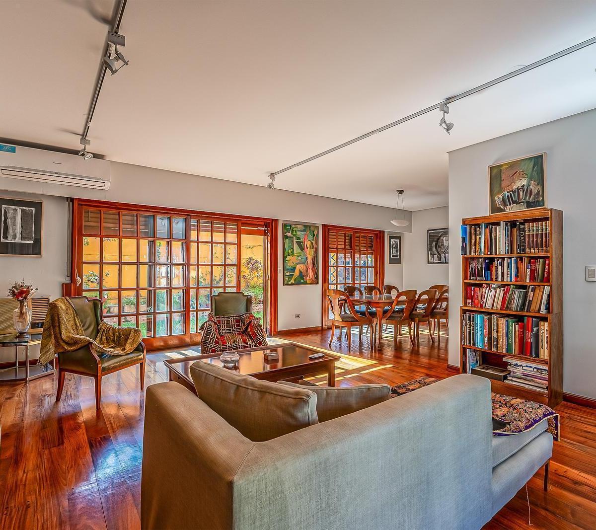 Triplex - Venta - 6 Amb - Suite - Patio - Cocheras - Coghlan 4