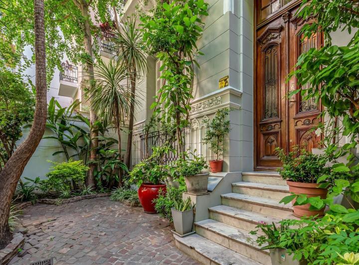 EXCELENTE CASA DE ESTILO - VENTA - 6 AMB - SUITE - PATIO - PARRILLA - BELGRANO R 4