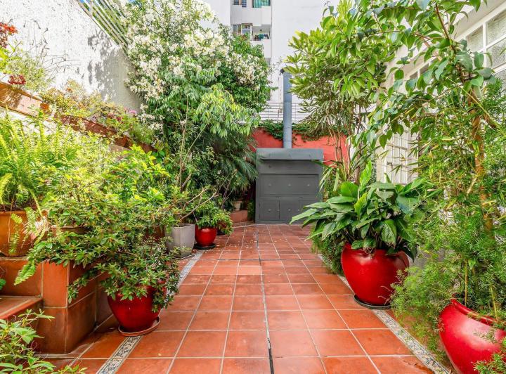 EXCELENTE CASA DE ESTILO - VENTA - 6 AMB - SUITE - PATIO - PARRILLA - BELGRANO R 1
