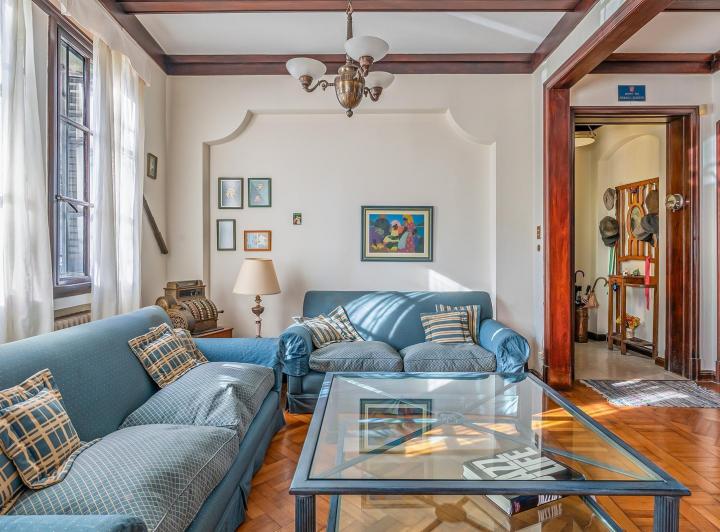 CASA - VENTA - 7 AMBIENTES - SUITE - COCHERA - JARDÍN - PILETA - QUINCHO - VILLA URQUIZA 4