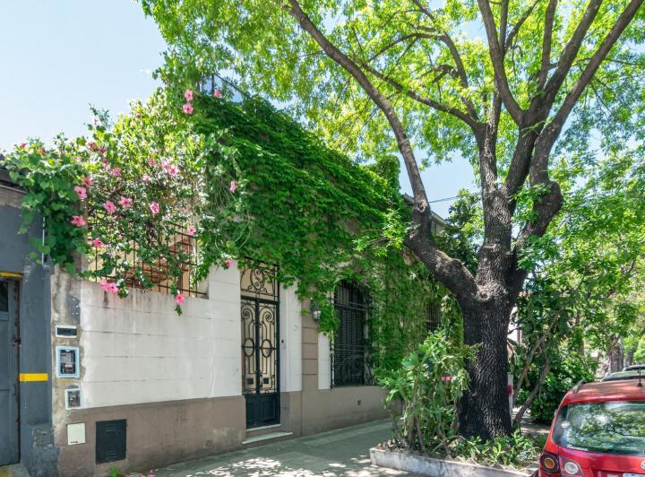 CASA - 5 AMB - PATIO - TERRAZA - PARRILA - VILLA URQUIZA 3