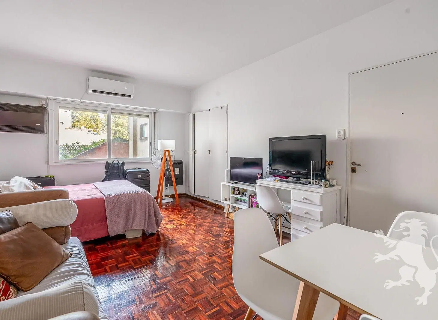 MONOAMBIENTE - VENTA - MUY BUENA UBICACIÓN - OPORTUNIDAD INVERSIÓN - RECOLETA 2