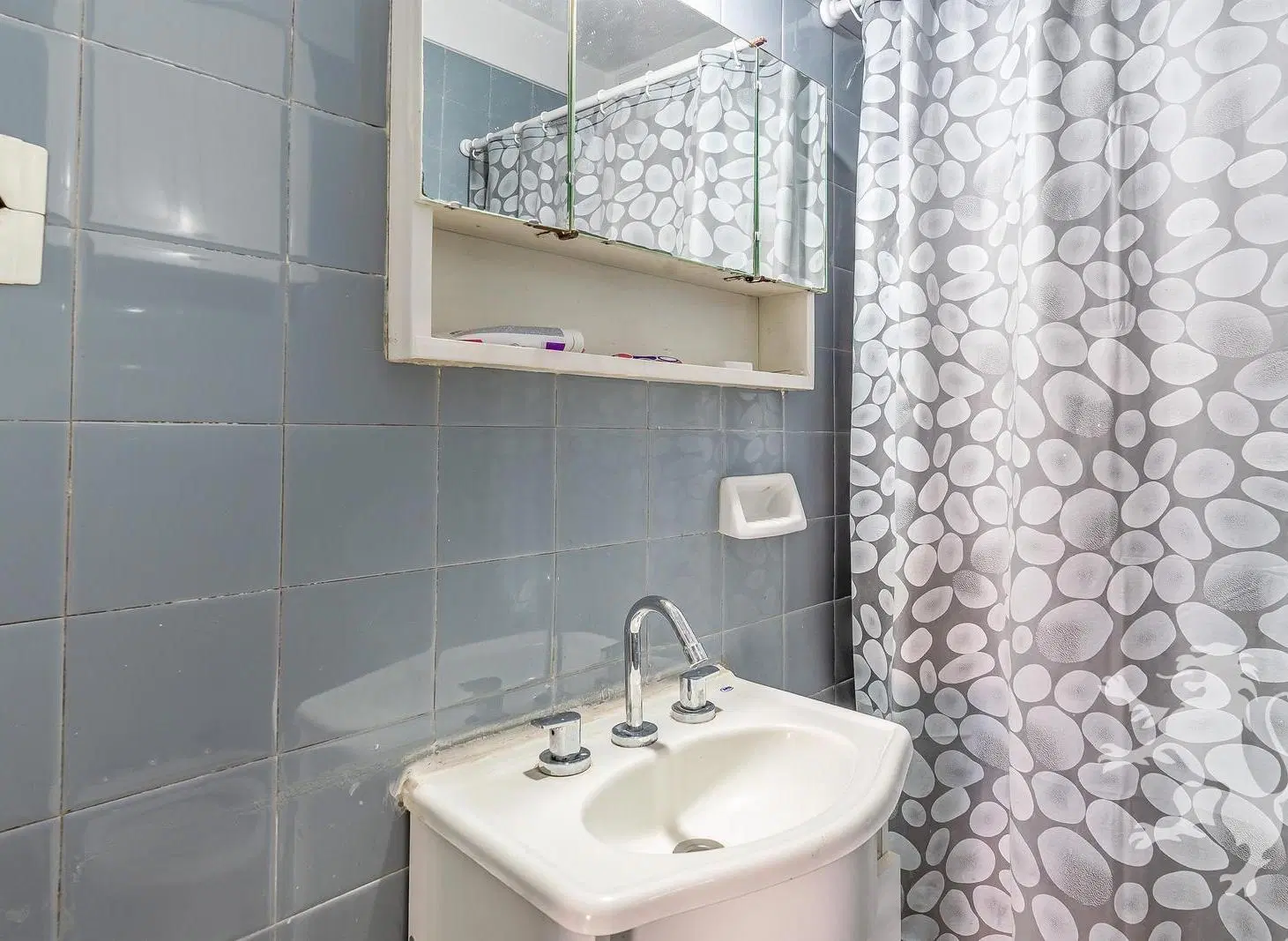 MONOAMBIENTE - VENTA - MUY BUENA UBICACIÓN - OPORTUNIDAD INVERSIÓN - RECOLETA 5