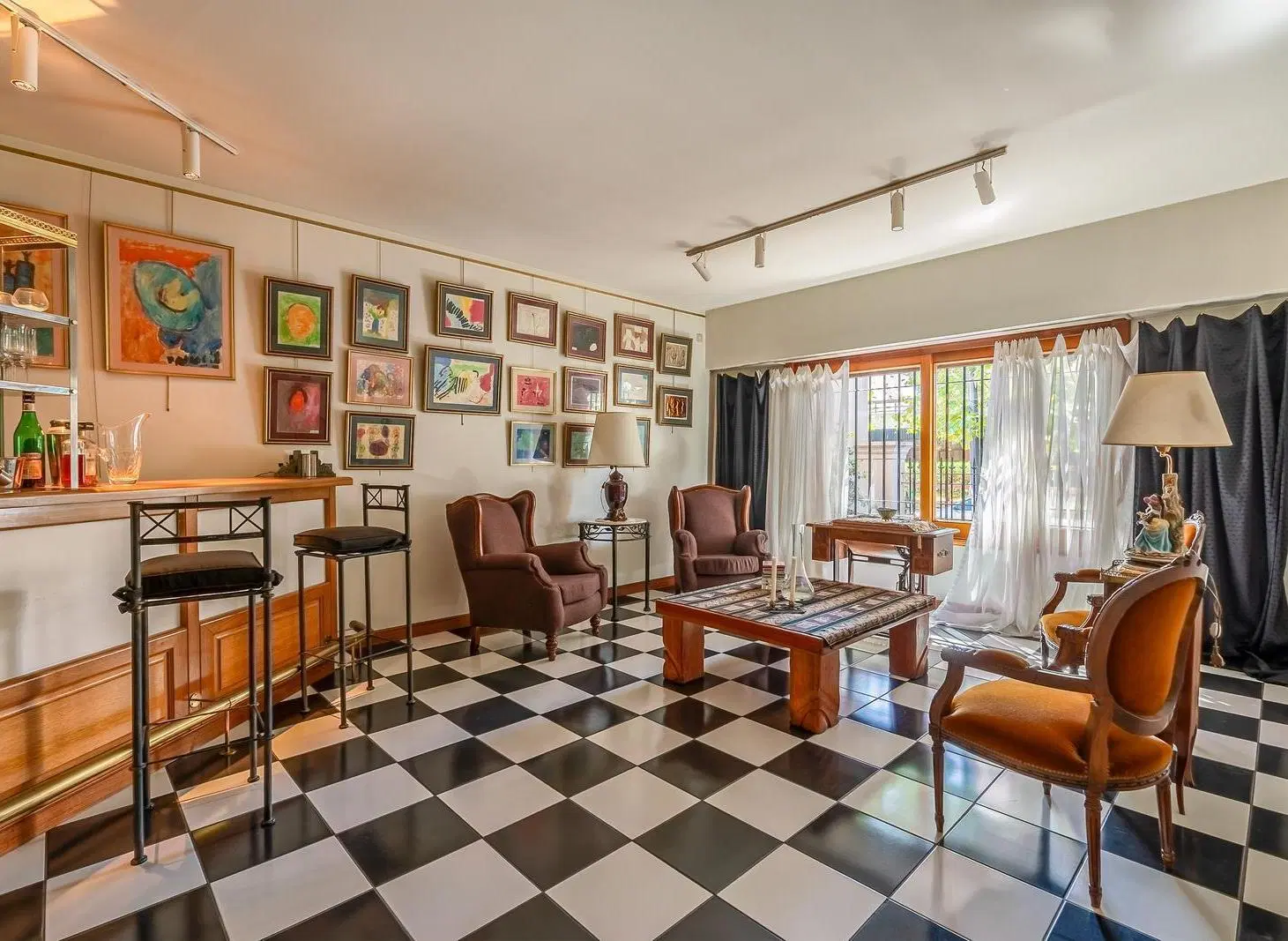 ESPECTACULAR CASA - VENTA - 6 AMB - 2 SUITES - 3 COCHERAS - JARDIN  - PARRILLA - BELGRANO R 2