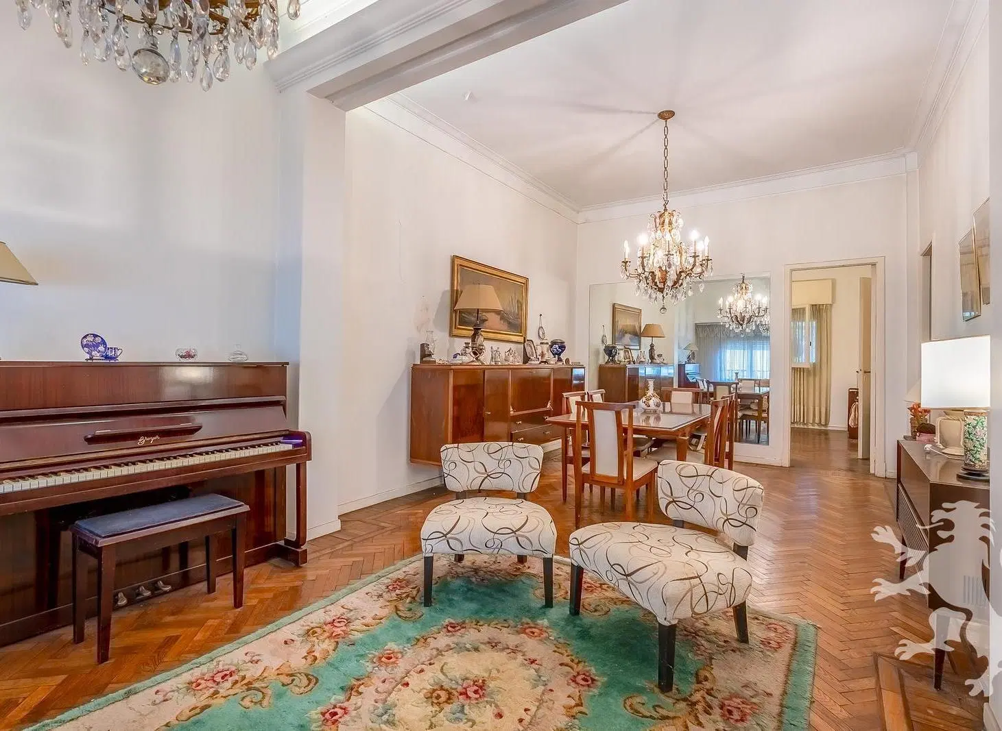CASA A REFACCIONAR - VENTA - 5 AMBIENTES - JARDIN - COGHLAN 2