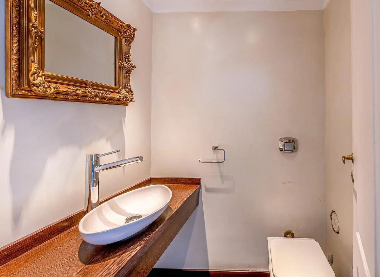 CASA - VENTA - 8 AMB - 4 COCHERAS - JARDIN - PISCINA  - BELGRANO R 2