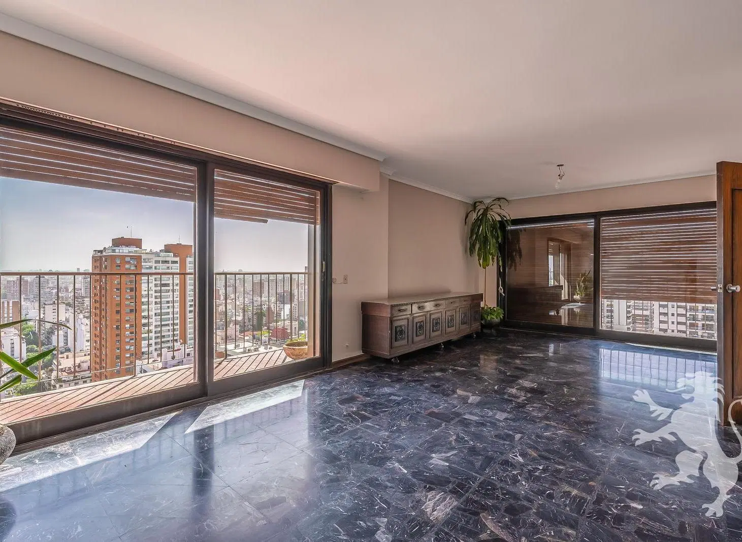PISO - VENTA - 7 AMBIENTES - 5 DORMITORIOS - 3 COCHERAS - TERRAZA - DEPENDENCIA - BELGRANO 4
