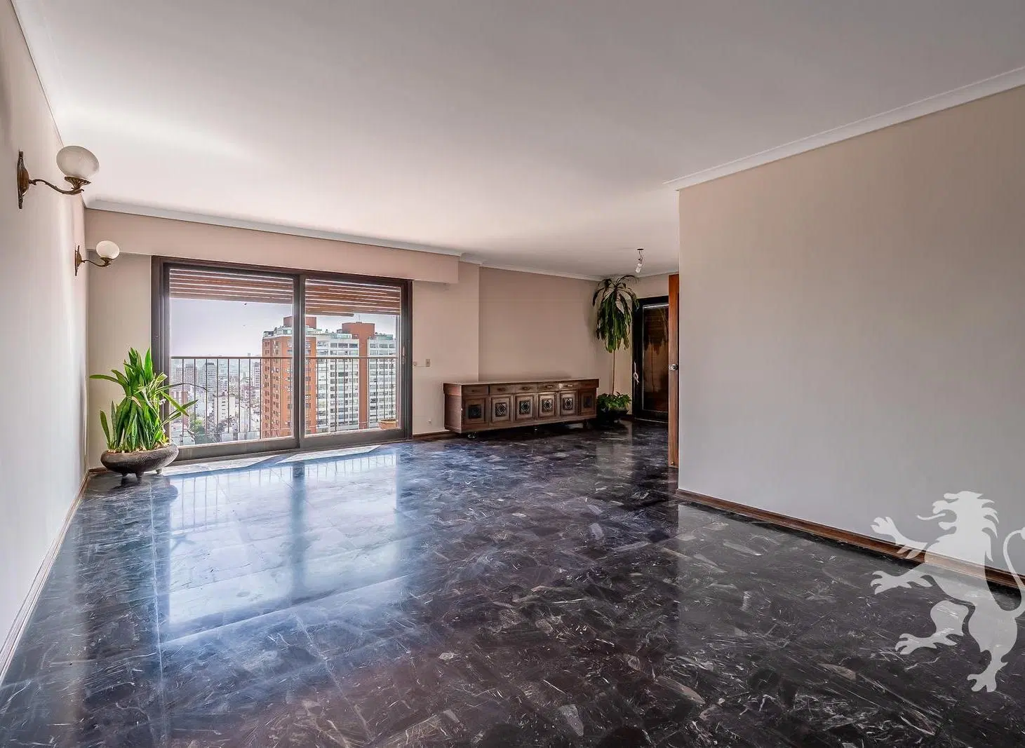 PISO - VENTA - 7 AMBIENTES - 5 DORMITORIOS - 3 COCHERAS - TERRAZA - DEPENDENCIA - BELGRANO 5