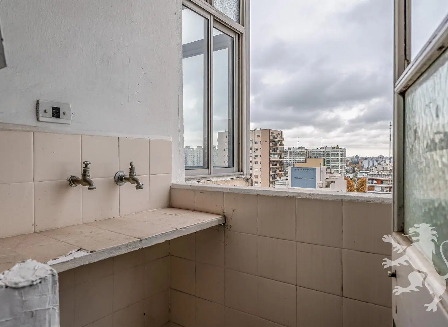 DEPARTAMENTO - VENTA - 2 AMBIENTES - EXCELENTE ORIENTACIÓN - BELGRANO 2