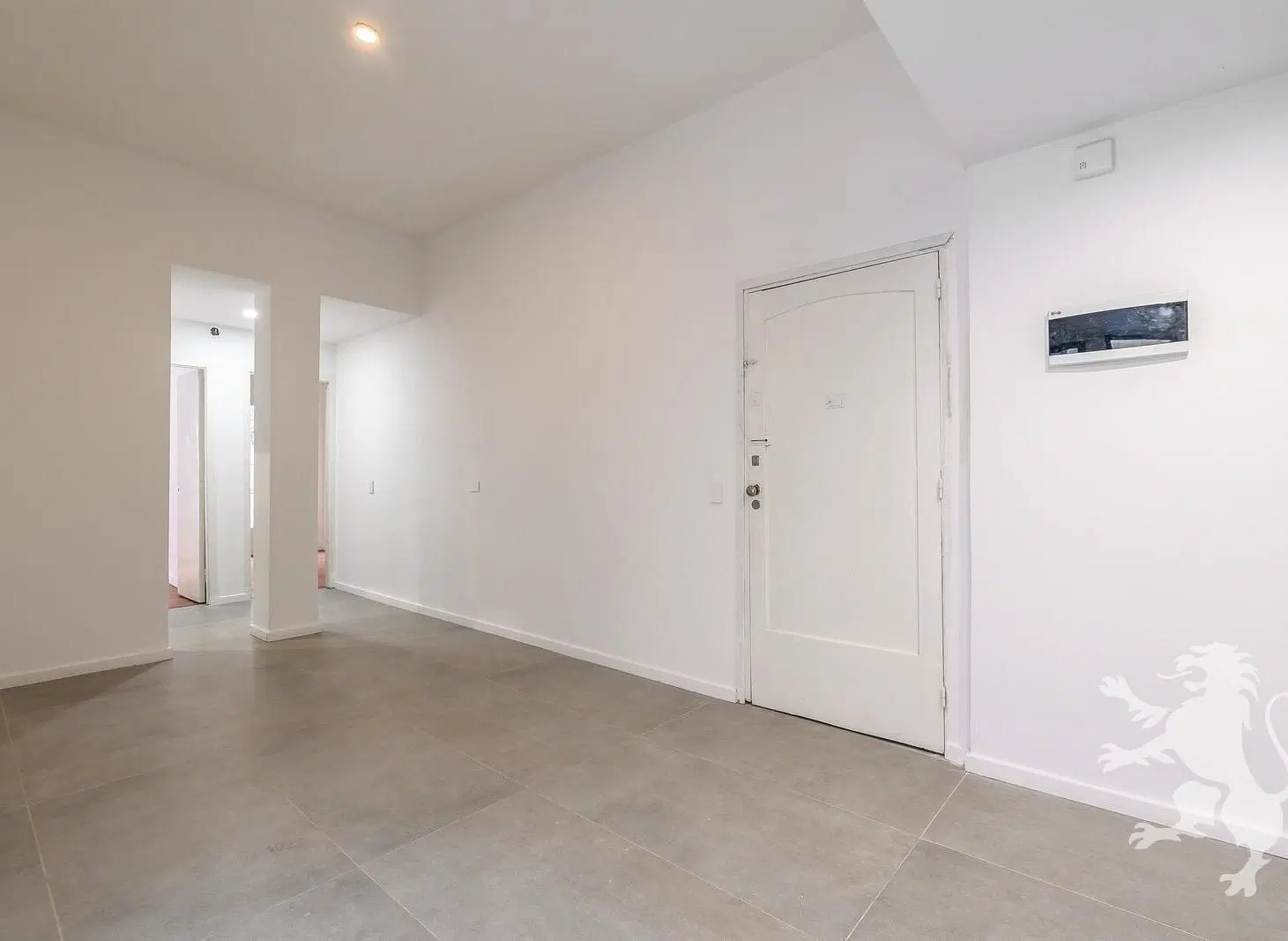 DEPARTAMENTO RECICLADO SIN EXPENSAS - VENTA - 3 AMBIENTES - PATIO - COLEGIALES 1