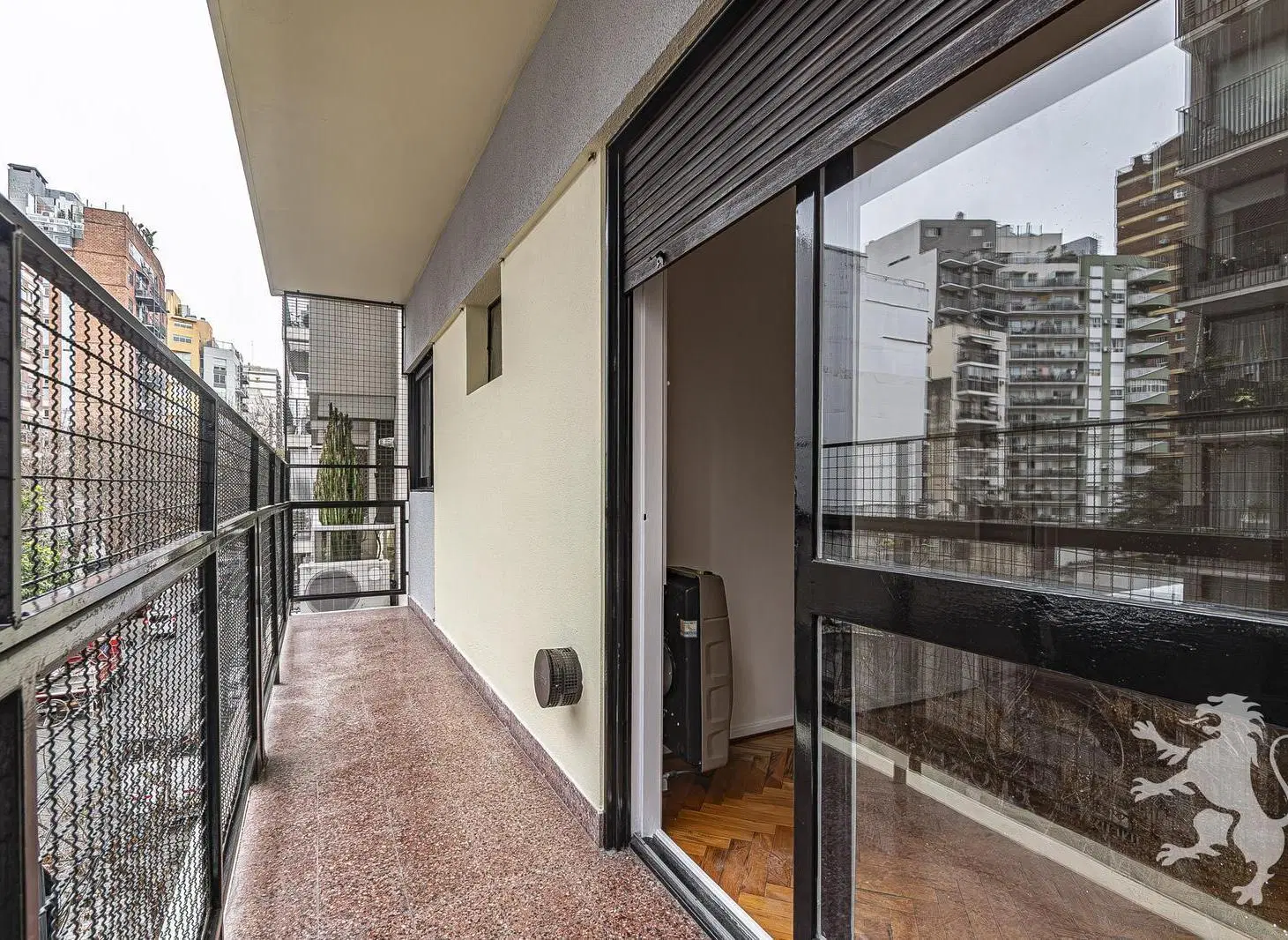 DEPARTAMENTO - VENTA - 2 AMBIENTES - BALCÓN AL FRENTE - BELGRANO R 1