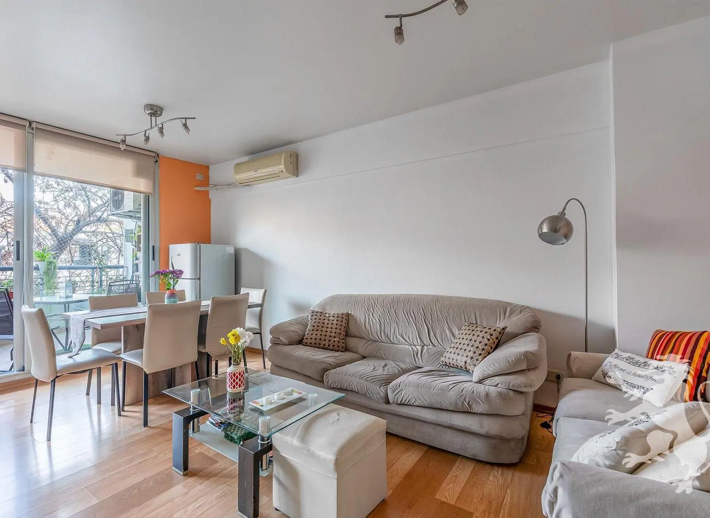 SEMIPISO - VENTA - 3 AMBIENTES - COCHERA - VILLA URQUIZA 5