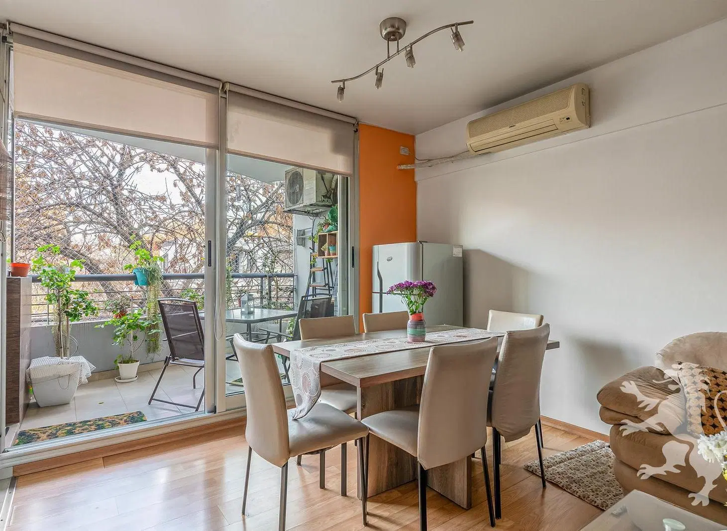 SEMIPISO - VENTA - 3 AMBIENTES - COCHERA - VILLA URQUIZA 2