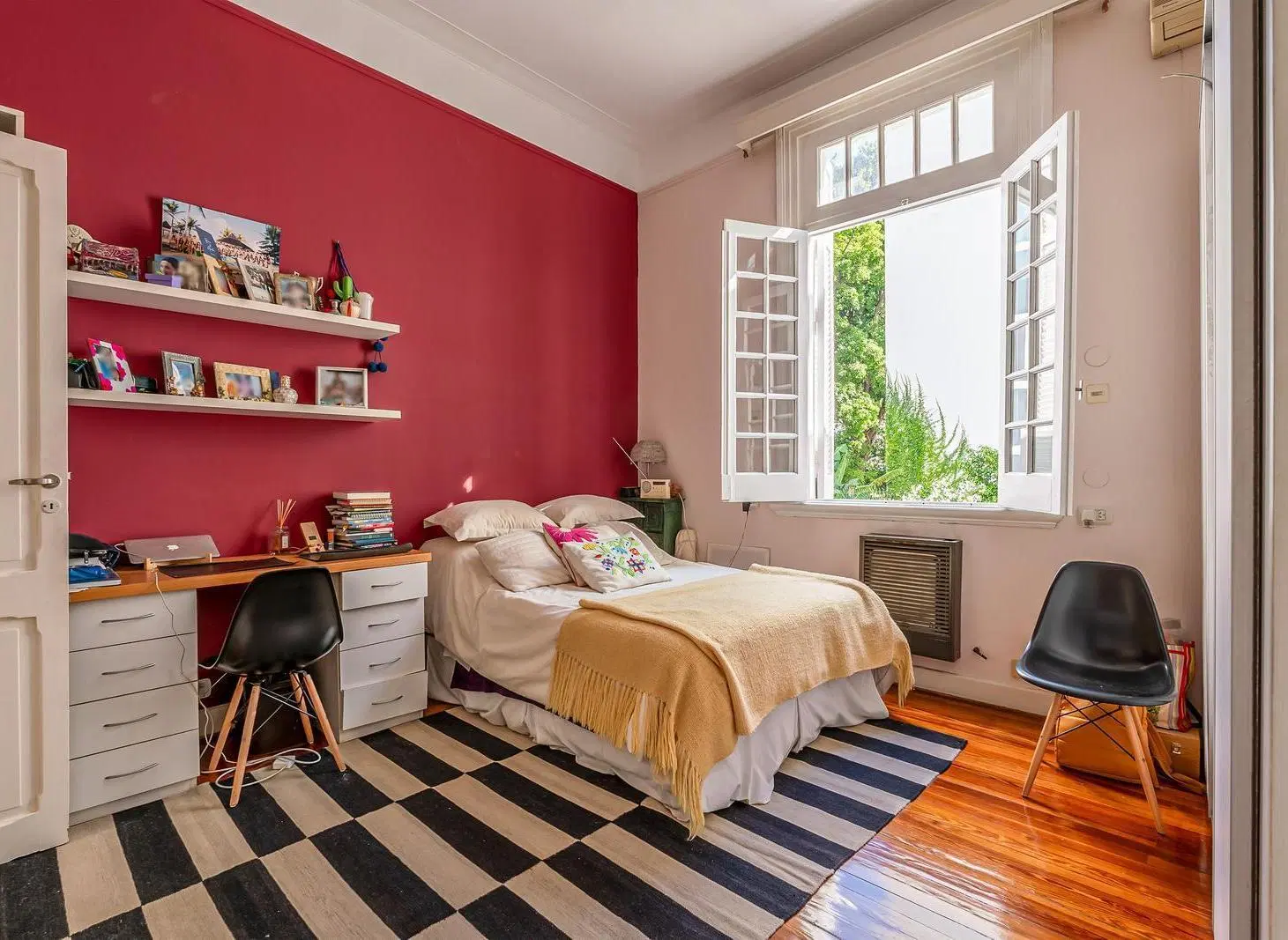 EXCELENTE CASA DE ESTILO - VENTA - 6 AMB - SUITE - PATIO - PARRILLA - BELGRANO R 8