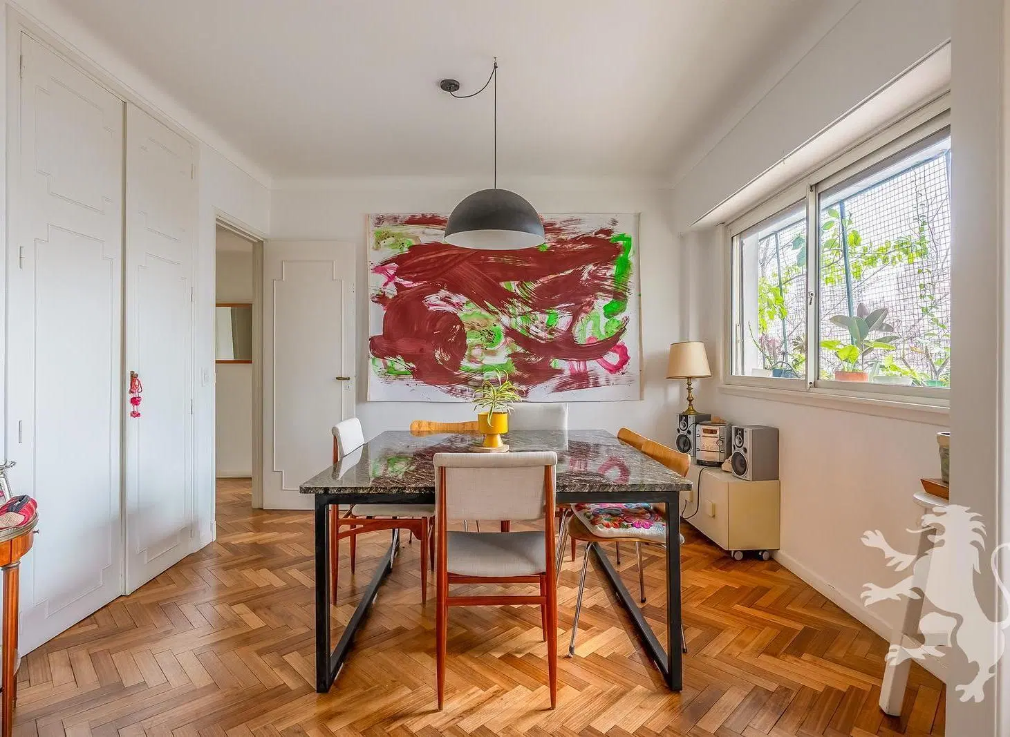 PISO - VENTA - ORIGINALMENTE 4 AMBIENTES - DEPENDENCIA - COLEGIALES 4