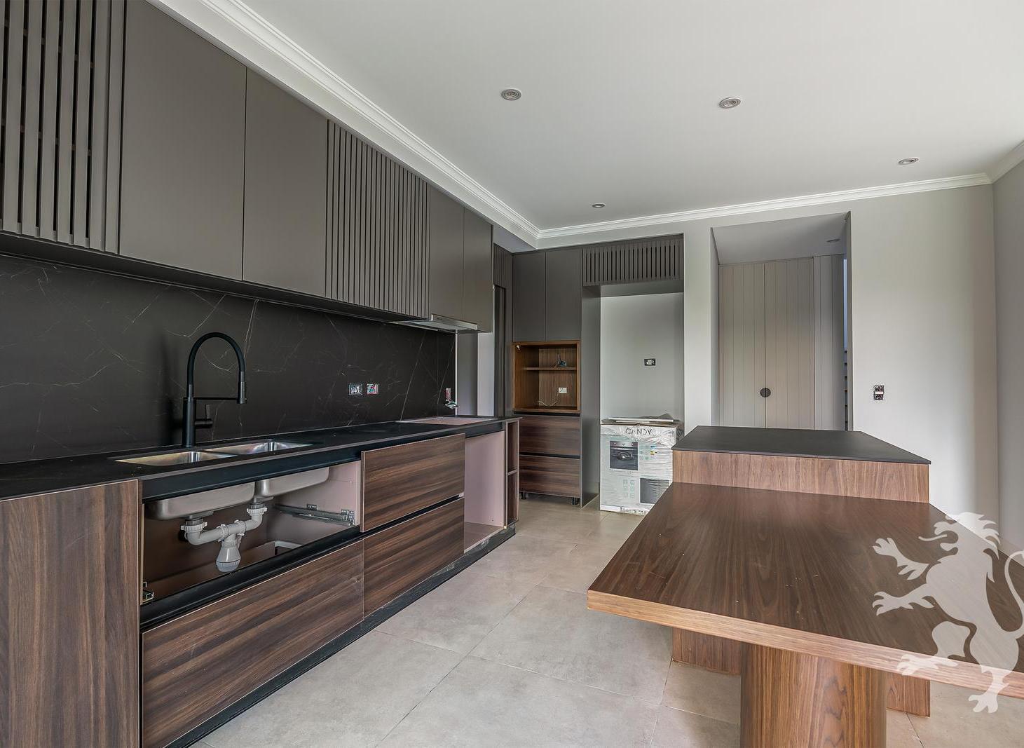 LA RESERVA CARDALES - CASA - VENTA - 6 AMB - MASTER SUITE - COCHERA - JARDIN - PISCINA - PARRILLA