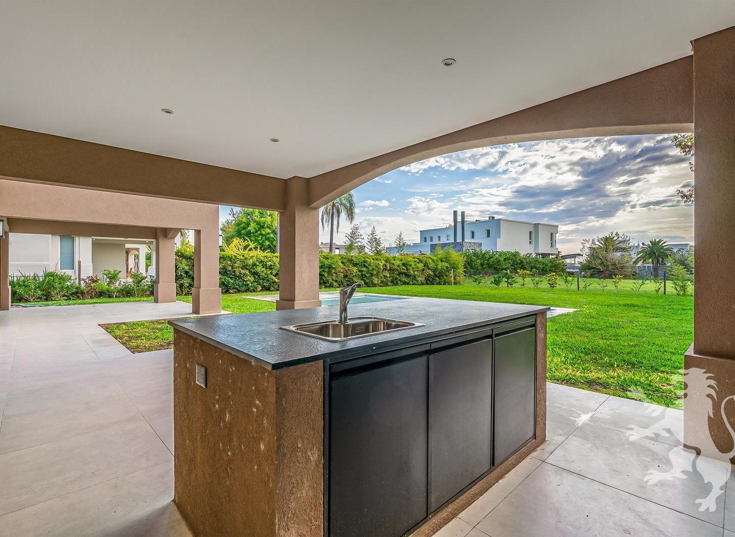 LA RESERVA CARDALES - CASA - VENTA - 6 AMB - MASTER SUITE - COCHERA - JARDIN - PISCINA - PARRILLA
