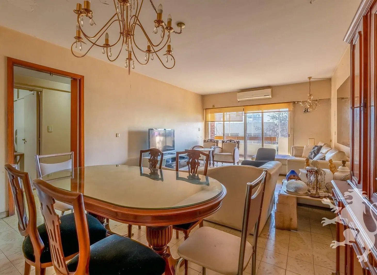 SEMIPISO A REFACCIONAR - VENTA - 3 AMBIENTES CON DEPENDENCIA - BELGRANO R 4