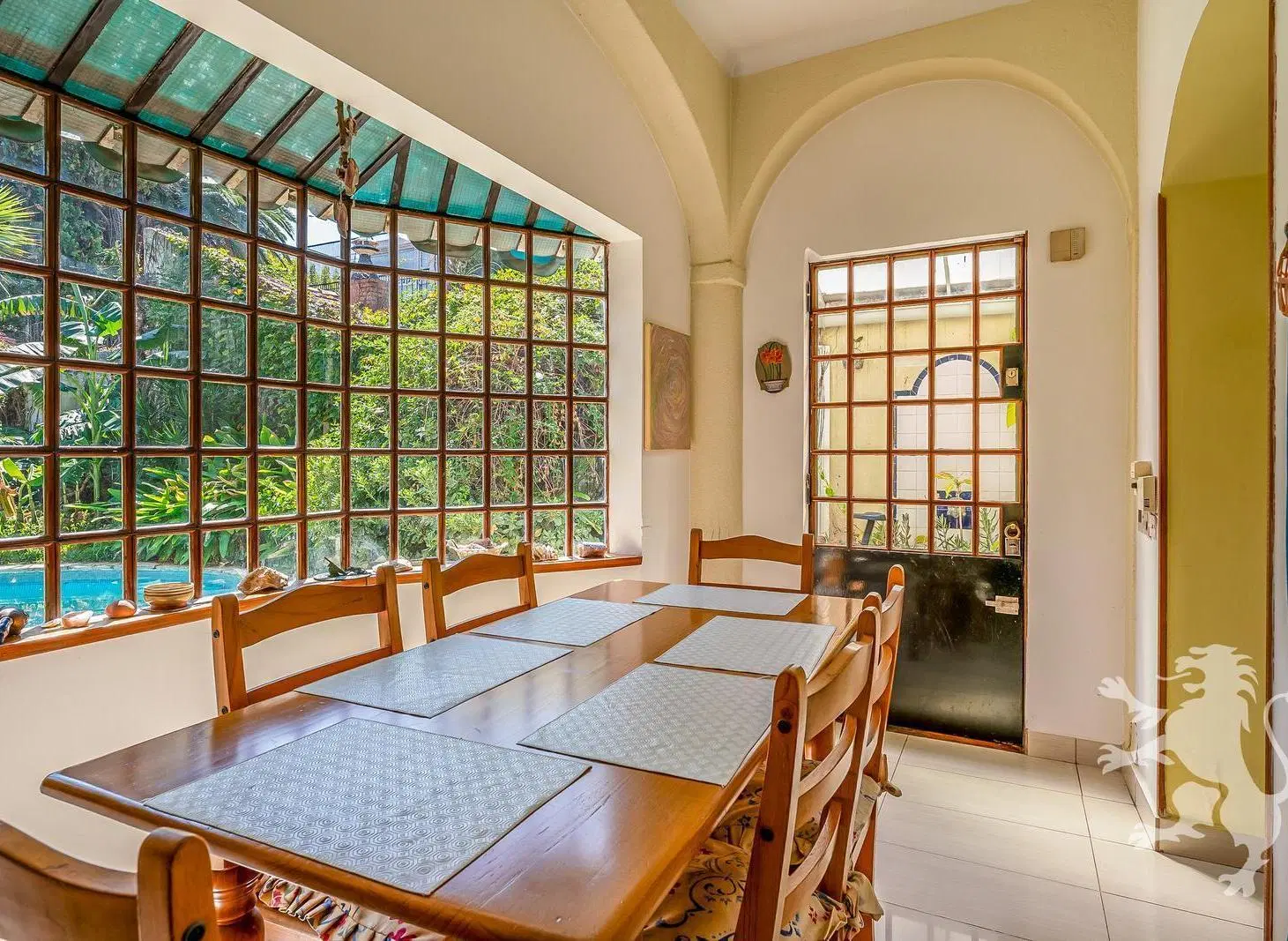 CASA - VENTA - 5 AMBIENTES - PISCINA - QUINCHO - SUITE - GARAGE - BELGRANO R 1