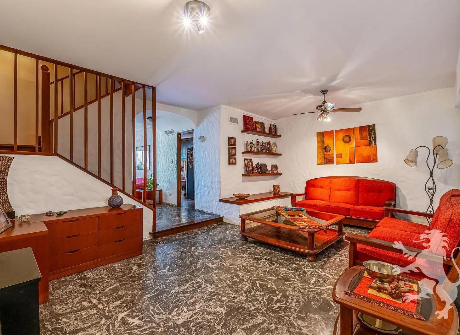 CASA - VENTA - 8 AMBIENTES - QUINCHO - JARDIN - APTO CREDITO - COLEGIALES 2