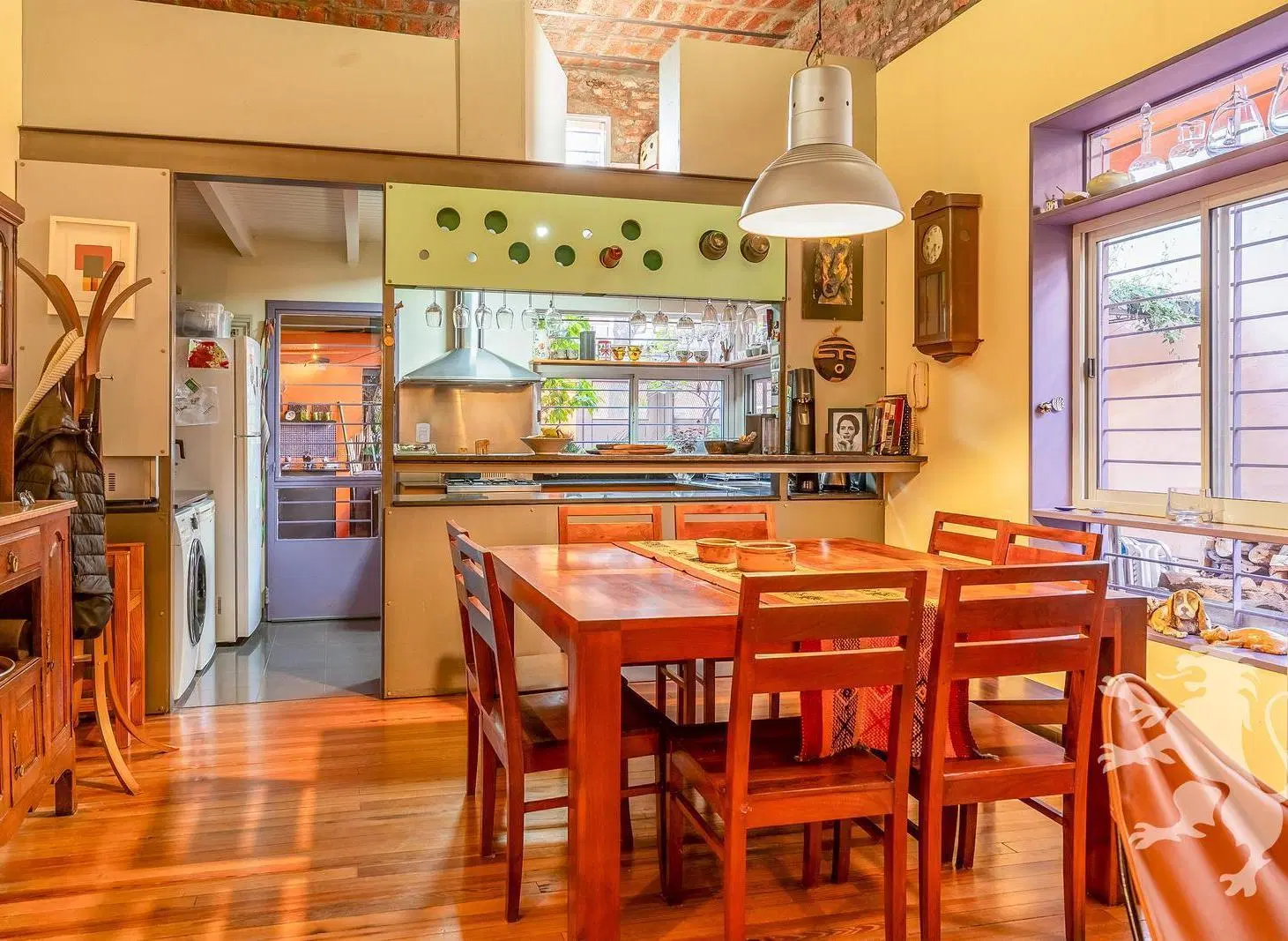 CASA - VENTA - 5 AMBIENTES - PATIO - GARAGE - COGHLAN 4