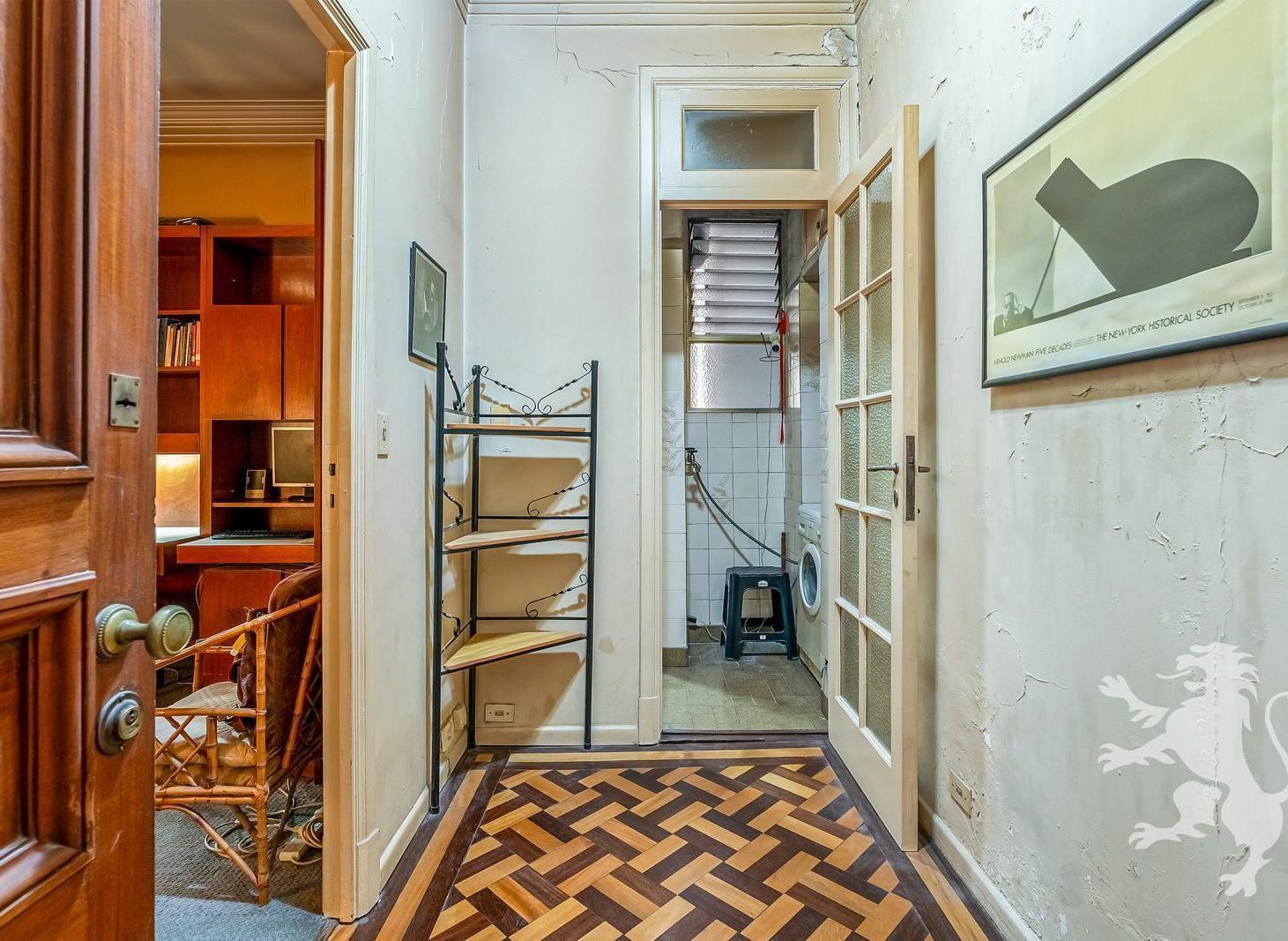 Foto de DEPARTAMENTO - VENTA - EDIFICIO ESTILO FRANCES - 2 AMBIENTES y 1/2, imagen 1