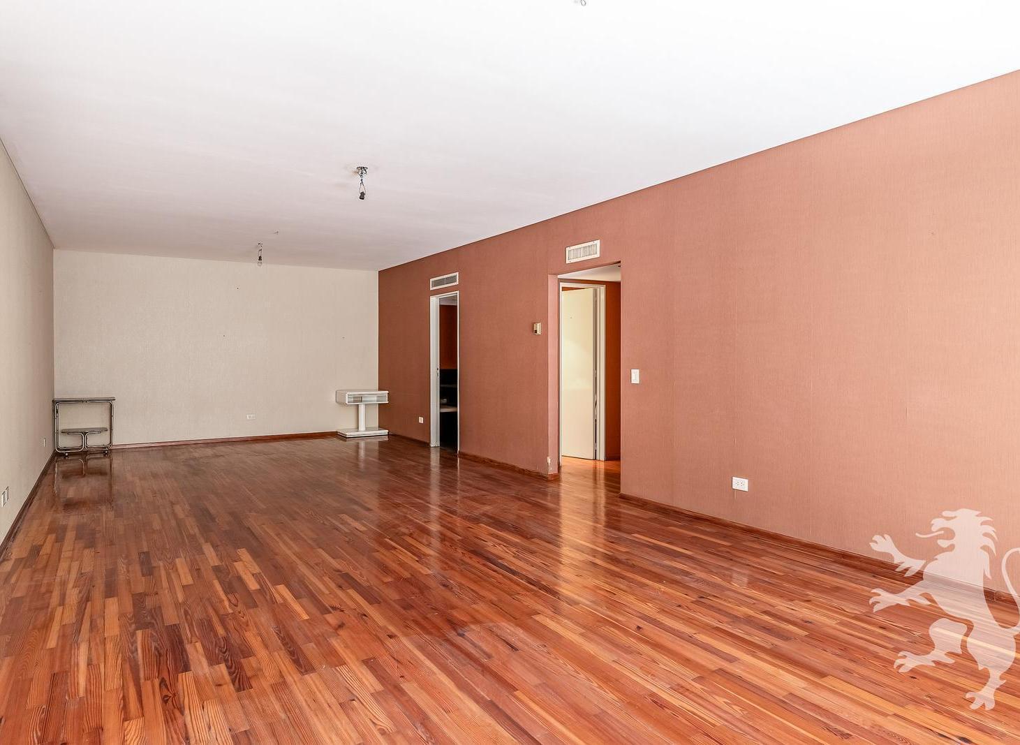 Foto de EXCELENTE SEMIPISO - VENTA - 4 AMBIENTES - DEPENDENCIA - COCHERA - LAS, imagen 4