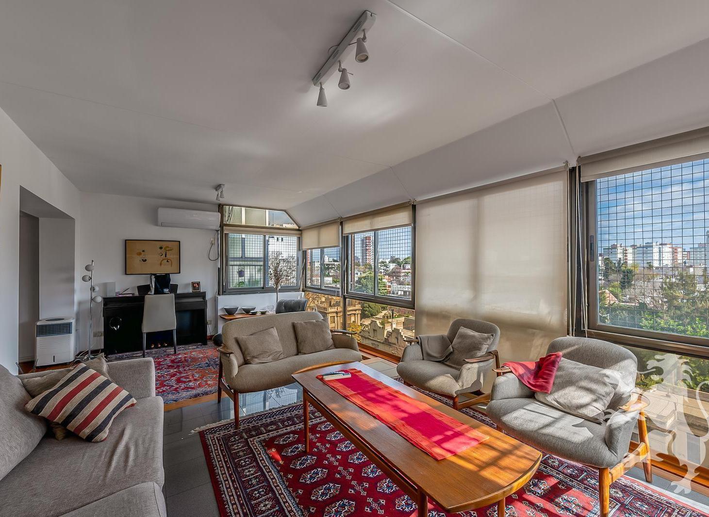 Foto de PISO TIPO DUPLEX - VENTA - 4 AMBIENTES - DEPENDENCIA - ESPACIO, imagen 3