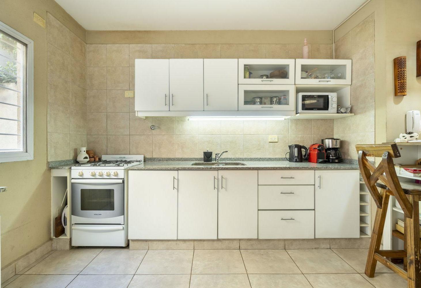 Foto de PH DUPLEX - VENTA - 4 AMBIENTES - COCHERA - PATIO - APTO CREDITO, imagen 5